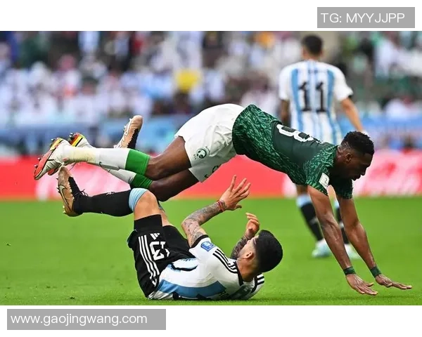 足球球星的独门绝技揭秘 如何通过技术特点成为赛场上的致命杀手